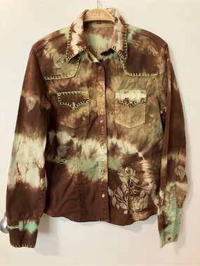 Cool, unique, collared cowboy-stitch Apartment shirt